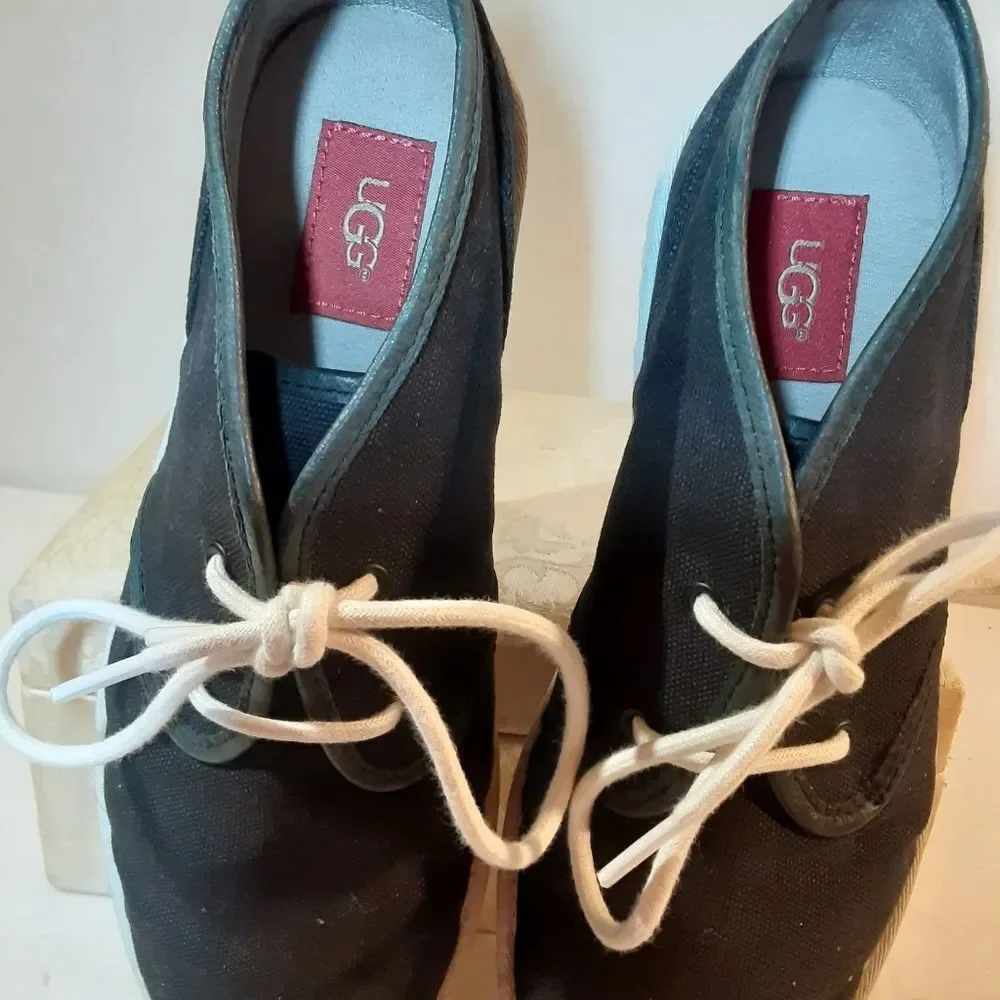 Ugg Men's Maksim Canvas Chukka Boot Sneakers sz 8